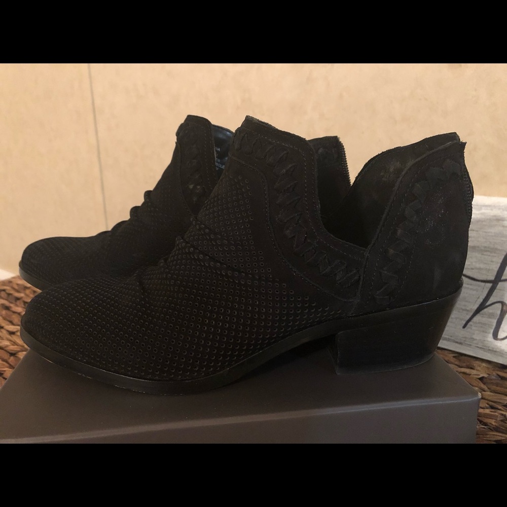 Booties - Picture 4 of 4